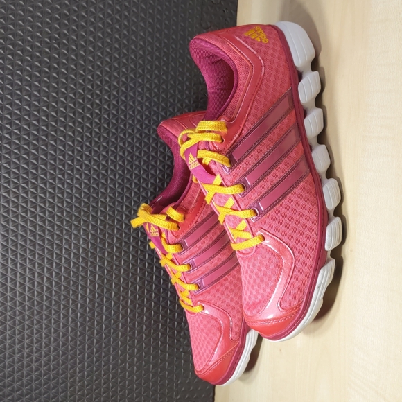 Adidas liquid rs pink atletic shoes - Picture 3 of 8